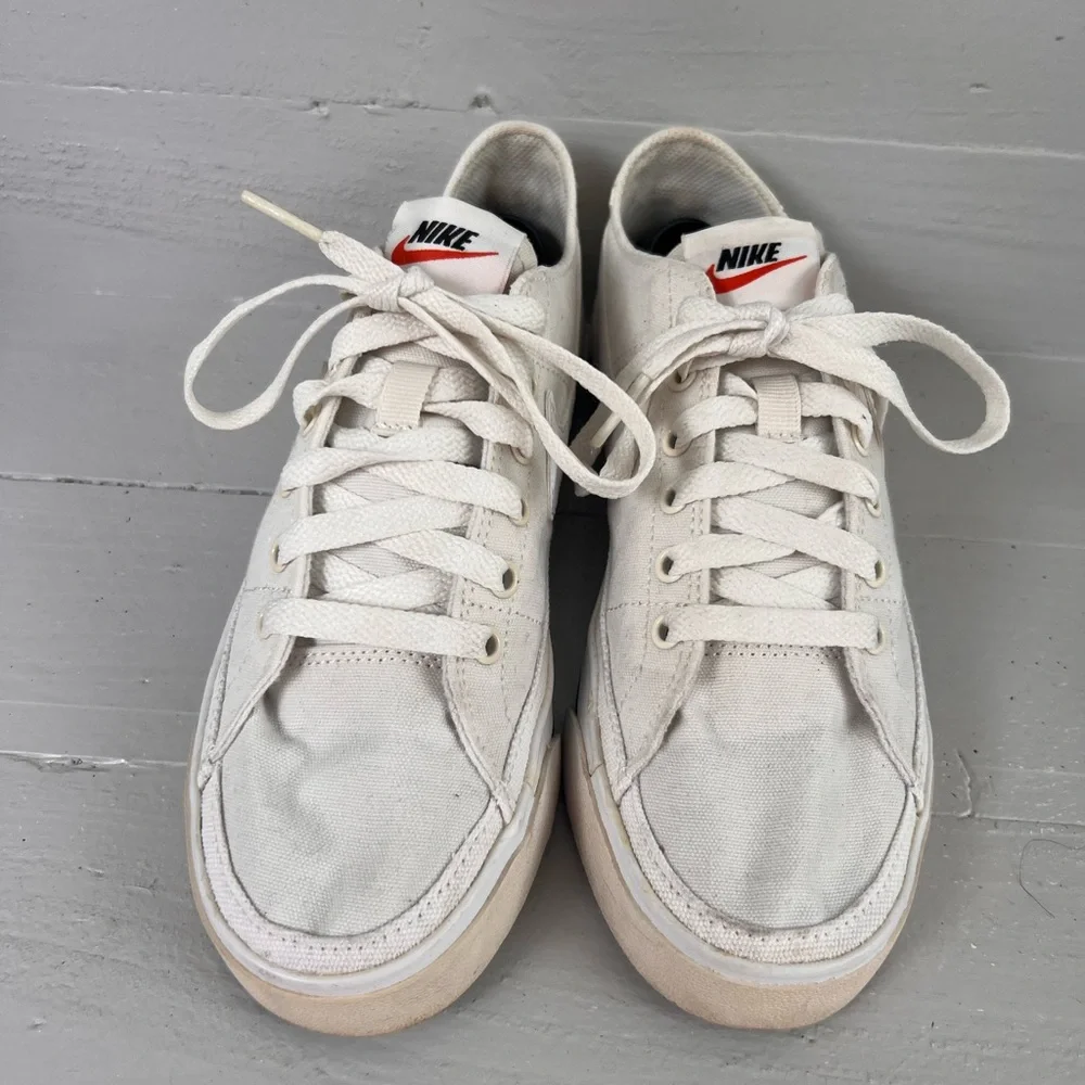 Nike Court Legacy Low CZ0294-101 Women’s Size 6.5 White Canvas Athletic Shoes